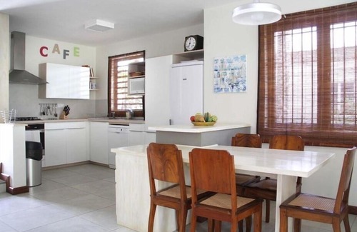 Roches Noires Villa | Modern Villa with service. Exceptional beach, private swimming pool