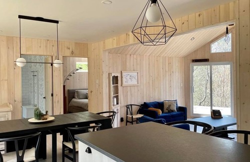 Saint-Raymond Ski Chalet | Modern w/ amazing view, sauna & 3 bedrooms cabin