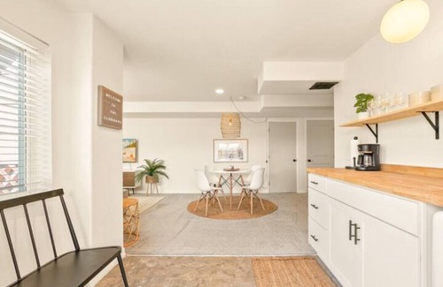 Northeast Colorado Springs Apartment | Modern walk-out apartment centrally located in COS!
