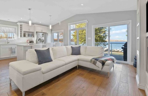 Port McNicoll House | Modern Waterfront Home on Georgian Bay w/Hot Tub!