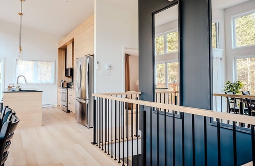 Riviere-Rouge House | Modern Waterfront Cottage on the Rouge River & Spa
