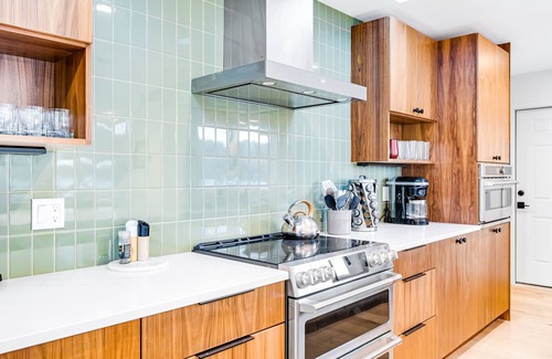 Lopez Island House | Modern Waterfront Home w/Free WiFi, a Full Kitchen, & a Bay View
