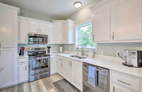 Waveland House | Modern Waveland Home w/Deck, Walk to Beach!