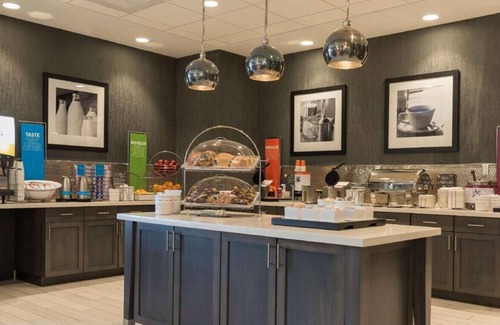 Indianapolis House | Modern & Welcoming Place to Rest! W/ Free WiFi