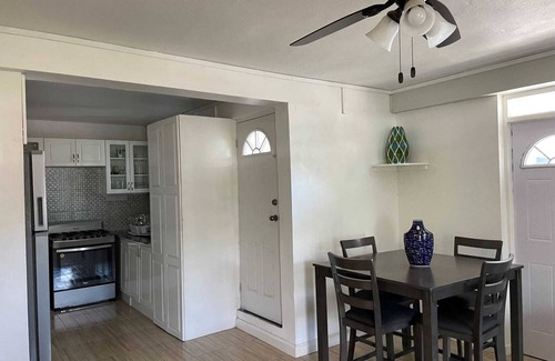 Roseau Apartment | Modern, well-equipped and tastefully furnished fully air-conditioned apartment.