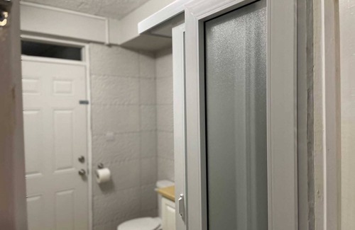 Roseau Apartment | Modern, well-equipped and tastefully furnished fully air-conditioned apartment.