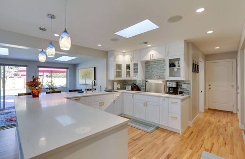 Barths House | Modern Wheat Ridge Home w/Private Hot Tub & Sauna
