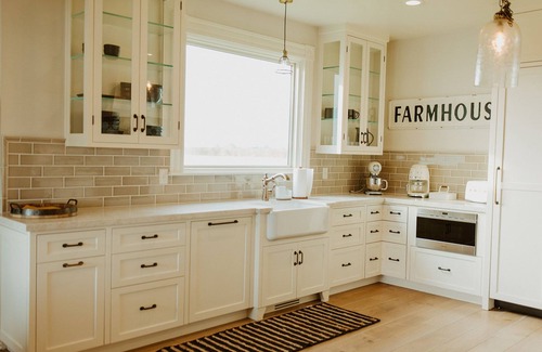 Kingsburg House | Modern White Farmhouse in Kingsburg