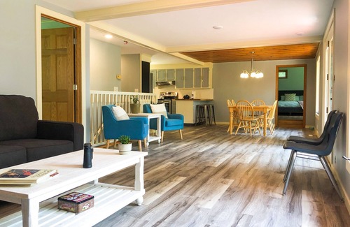 Scandinavia House | Modern Wisconsin Beach House on Brekke Lake