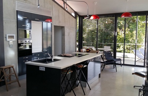 Apt House | Modern wooden house with private pool in the heart of the Luberon