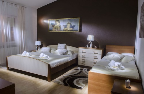 Sestanovac Villa | Modern XXL Villa