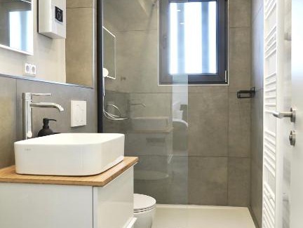 Wuppertal Apartment | Modern & Zentral - 30 min bis zur Messe in Köln & Düsseldorf