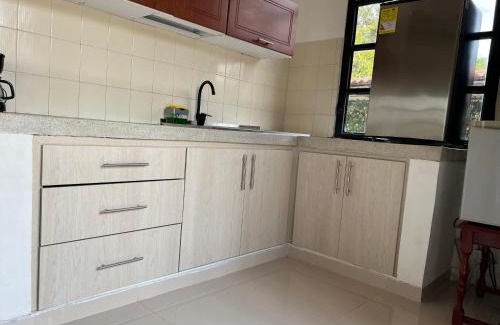 Viterbo Villa | Moderna cabaña en Viterbo con Aire AC y Piscina