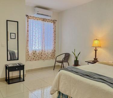 Juticalpa House | Moderna Habitación para un huésped
