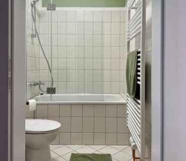 Hohentor Apartment | Moderne 3 Zimmer Whg Zentrumsnähe 5 Personen