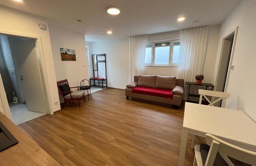 Weingarten Apartment | Moderne Einliegerwohnung am Park
