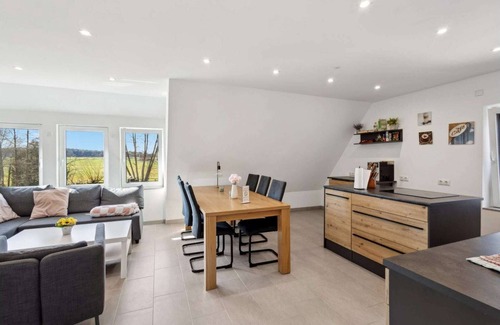 Schneverdingen Apartment | Moderne Ferienwohnung mit Terrasse