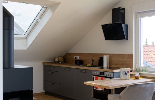 Dossenheim Apartment | Moderne Ferienwohnung mit Atemberaubender Aussicht bei Heidelberg