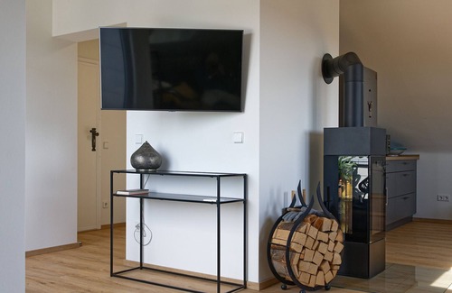 Dossenheim Apartment | Moderne Ferienwohnung mit Atemberaubender Aussicht bei Heidelberg
