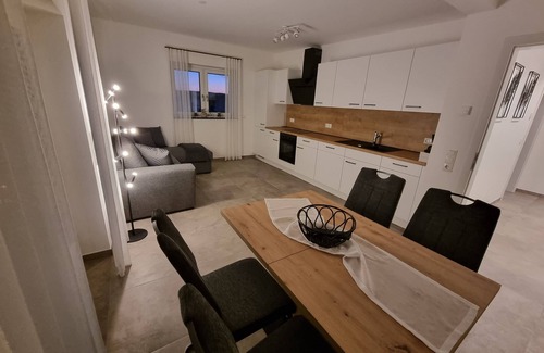Euskirchen Apartment | Moderne Ferienwohnung mit Großer Terrasse