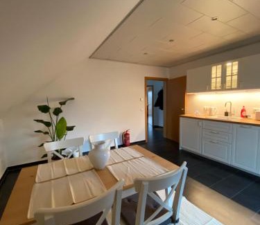 Freudenberg Apartment | Moderne Ferienwohnung Seeblick