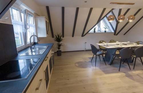 Strackholt Apartment | Moderne Ferienwohnung im Herzen Ostfrieslands