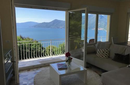 Poppino Apartment | Moderne Ferienwohnung mit Traumseeblick Lago Maggiore