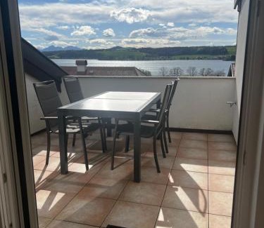 Mattsee Apartment | Moderne Ferienwohnung Urlaub am See Mattsee Salzburg Salzburger Seenland Trumer Seenland
