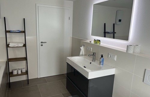 Alsdorf House | Moderne Ferienzimmer/monteurzimmer