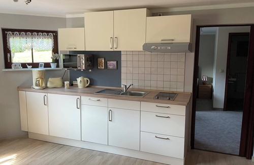 Murchin Apartment | Moderne Fewo in Ruhiger Lage am Radweg Gelegen mit Gartennutzung