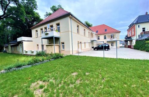 Oschatz Apartment | Moderne Gästewohnung "Am Weinberg" am Stadtpark