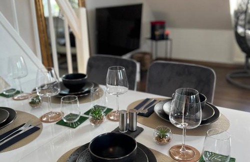 Gersthofen Apartment | Moderne Galerie-Wohnung! Zentral-A8-B17 WIFI