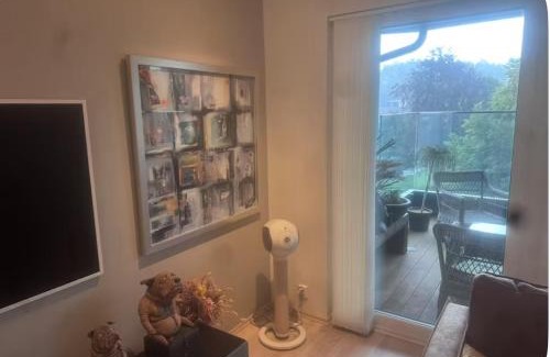 Leirvik Apartment | Moderne Leilighet