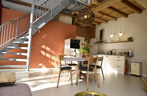 Heerde House | Moderne Loft in Rijksmonumentale Schuur op Prachtig Landgoed
