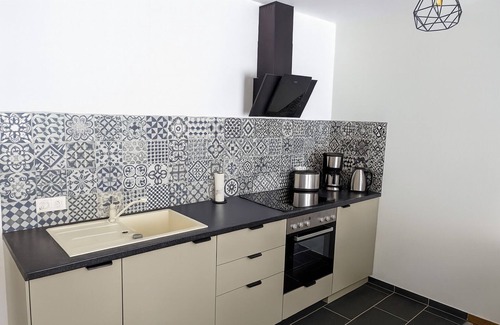 Luckau Apartment | Moderne Maisonette Ferienwohnung in Royalem Stil