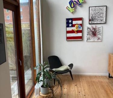 Herning Apartment | Moderne og centralt rækkehus i Herning