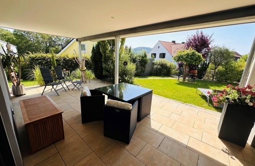 Beilngries Apartment | Moderne, zentrumsnahe Ferienwohnung (72 qm) mit möblierter Südterrasse