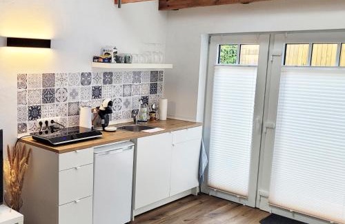 Ostenfeld Apartment | Modernes 1-Zimmer-Apartment mit Galerie-Schlafkoje im skandinavischen Stil