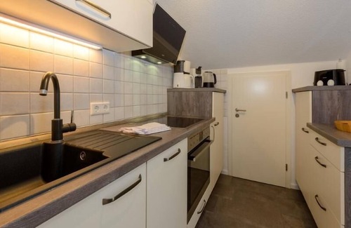 Schlatzendorf Apartment | Modernes 3-Zimmer-Appartement über zwei Etagen