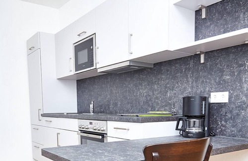 Ebelsbach Apartment | Modernes 47qm Apartment, komplett ausgestattete Küchenzeile, kostenfreies WLAN