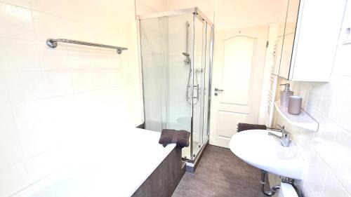 Schwerte Apartment | Modernes Apartment für 5 Personen