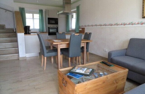 Ansbach Apartment | Modernes Ferienhaus (80m2) mit Terrasse & großem Garten