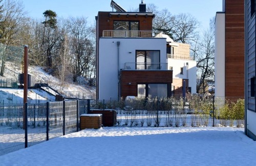 Krakow am See House | Modernes Ferienhaus mit Kamin und Sauna am Altdorfer See, Hunde sind herzlich Willkommen