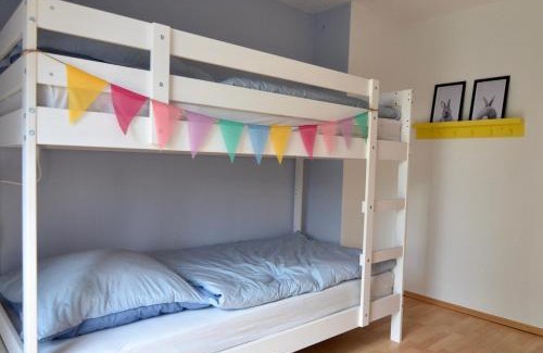 Vadersdorf Apartment | Modernes Ferienhaus für Familien und Surfer