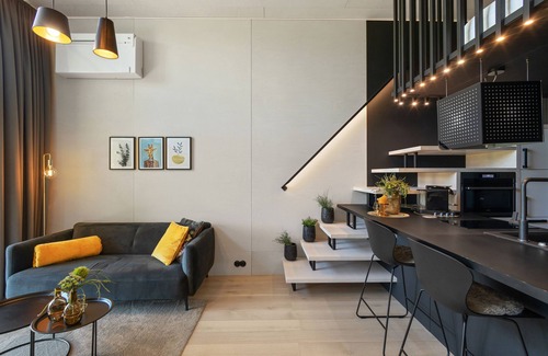 Lauterach House | Modernes Tiny Haus in der Nähe von den Bergen