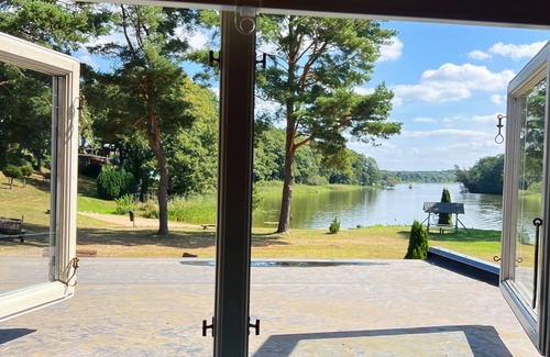 Wustrow House | Modernes und Gemütliches Tiny House Direkt am See in der Natur