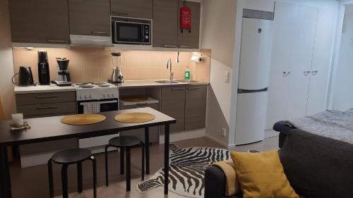 Lappeenranta Apartment | Moderni ja supermukava asunto! 65'Smart TV, Valokuitunetti, lähellä yliopistoa!
