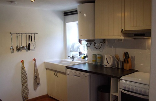 Serta House | Modernised cottage with Annex and swimming pool in beautiful peaceful setting