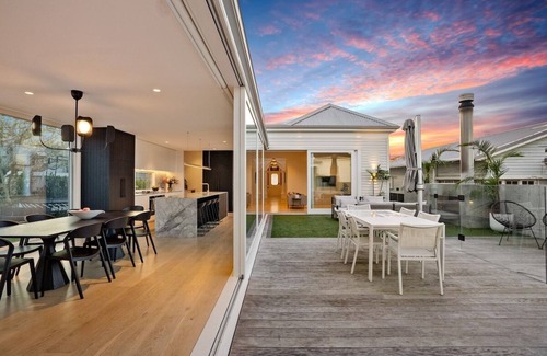 Grey Lynn House | Modernised Heritage Villa in Auckland