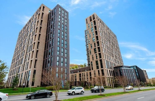 Reston Apartment | Modernly Furnished | Near Herndon | Reston Virginia